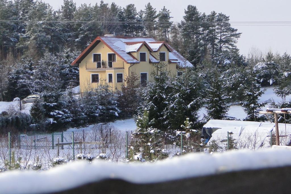 Gosciniec Nad Stawem Villa Szczytno  Exterior foto